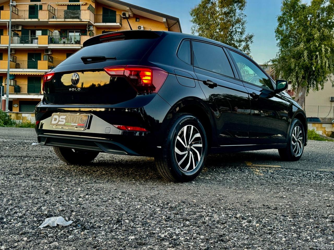 VOLKSWAGEN POLO 1.0 80 CV TSI LIFE ANNO 2023 KM 5000