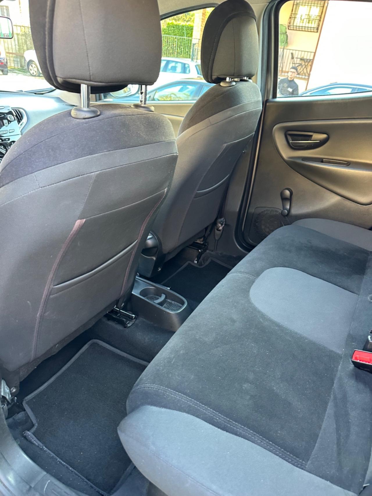 Lancia YPSILON 1.2 69 CV 5P SILVER KMCERT GARANZ UNICOPR