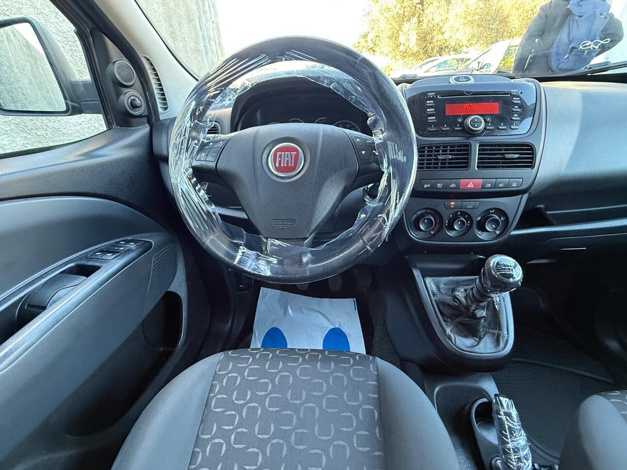 Fiat Doblo Doblò 1.6 MJT 16V Emotion,clima,sensori di parcheggio,cerchi in lega,comandi al volante,ecc.