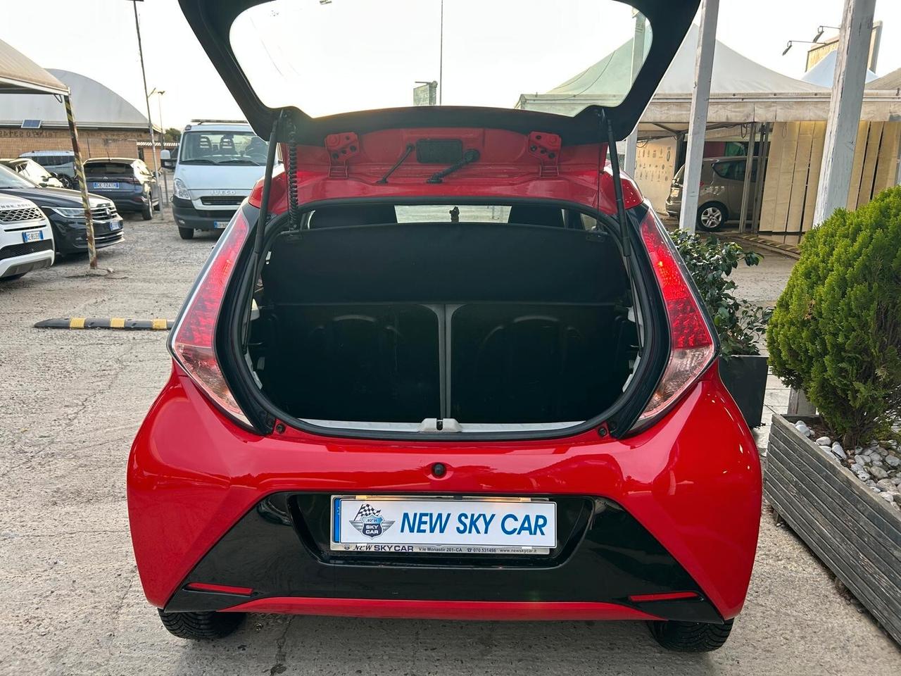 Toyota Aygo 1.0 VVT-i 69 CV x-play AUTOMATICO