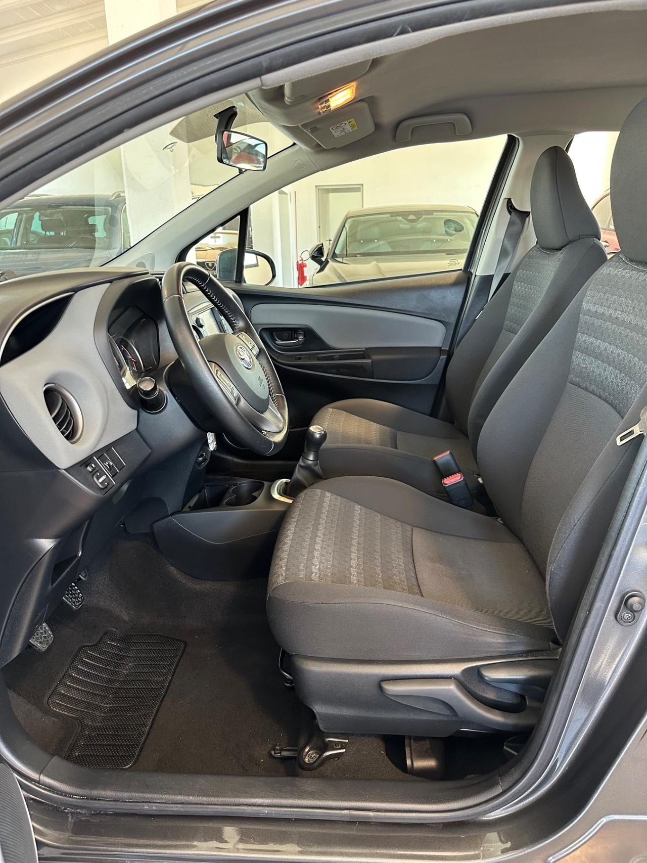 Toyota Yaris 1.0 5 porte Lounge