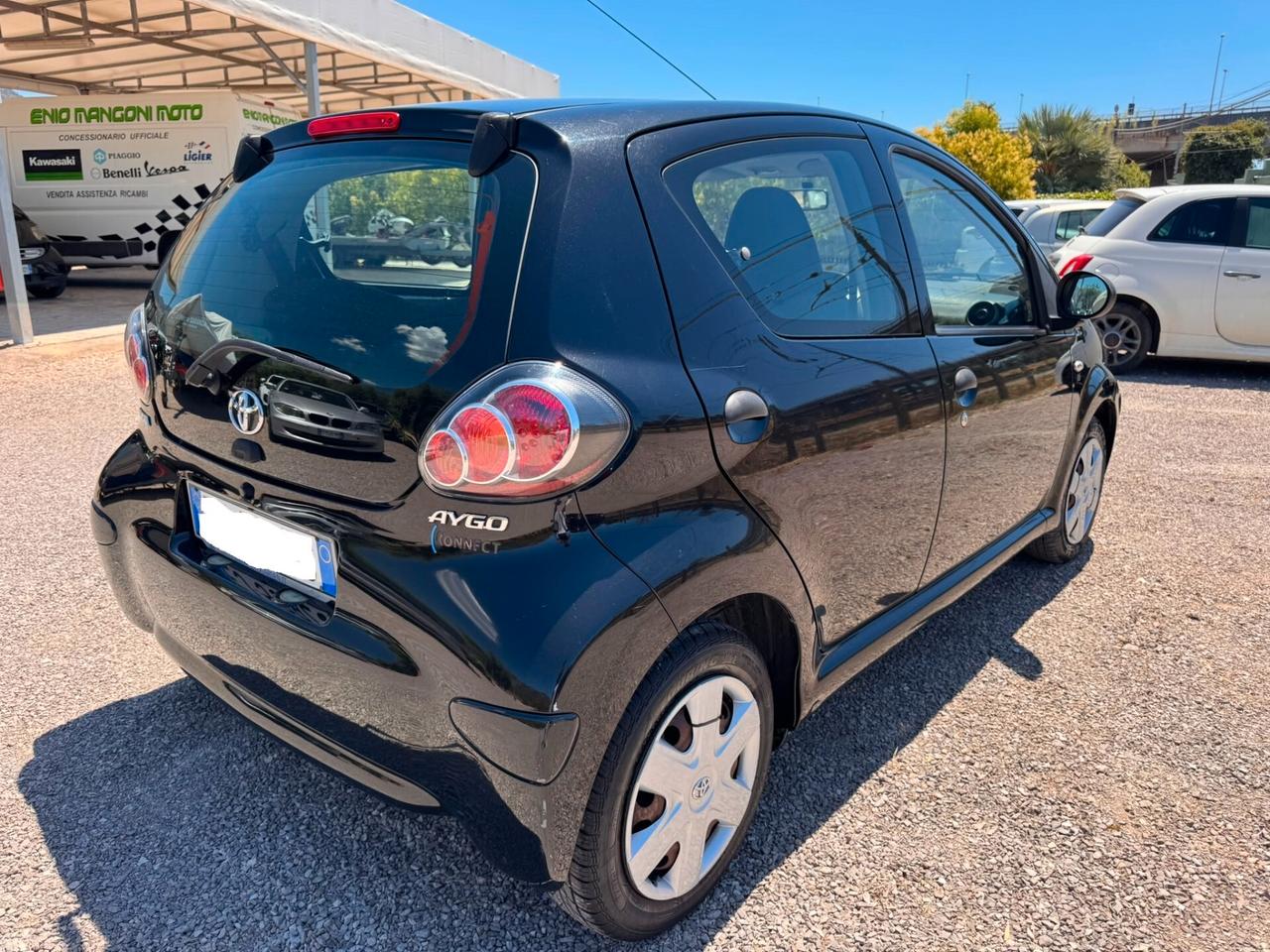 Toyota Aygo 1.0 12V VVT-i 5 porte Deep Ocean Connect