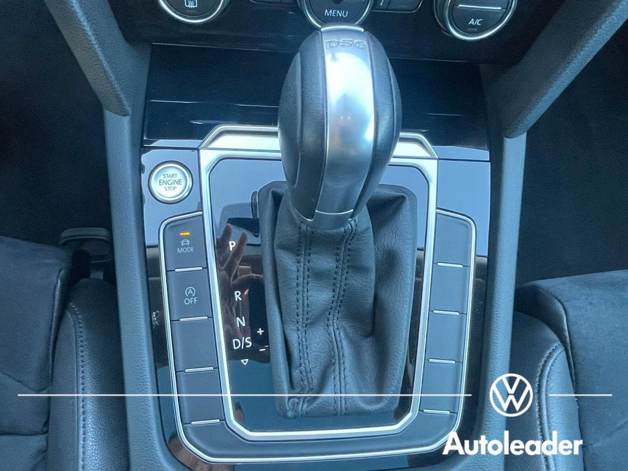 Volkswagen Passat 2.0 TDI 150 CV SCR DSG R-Line Executive