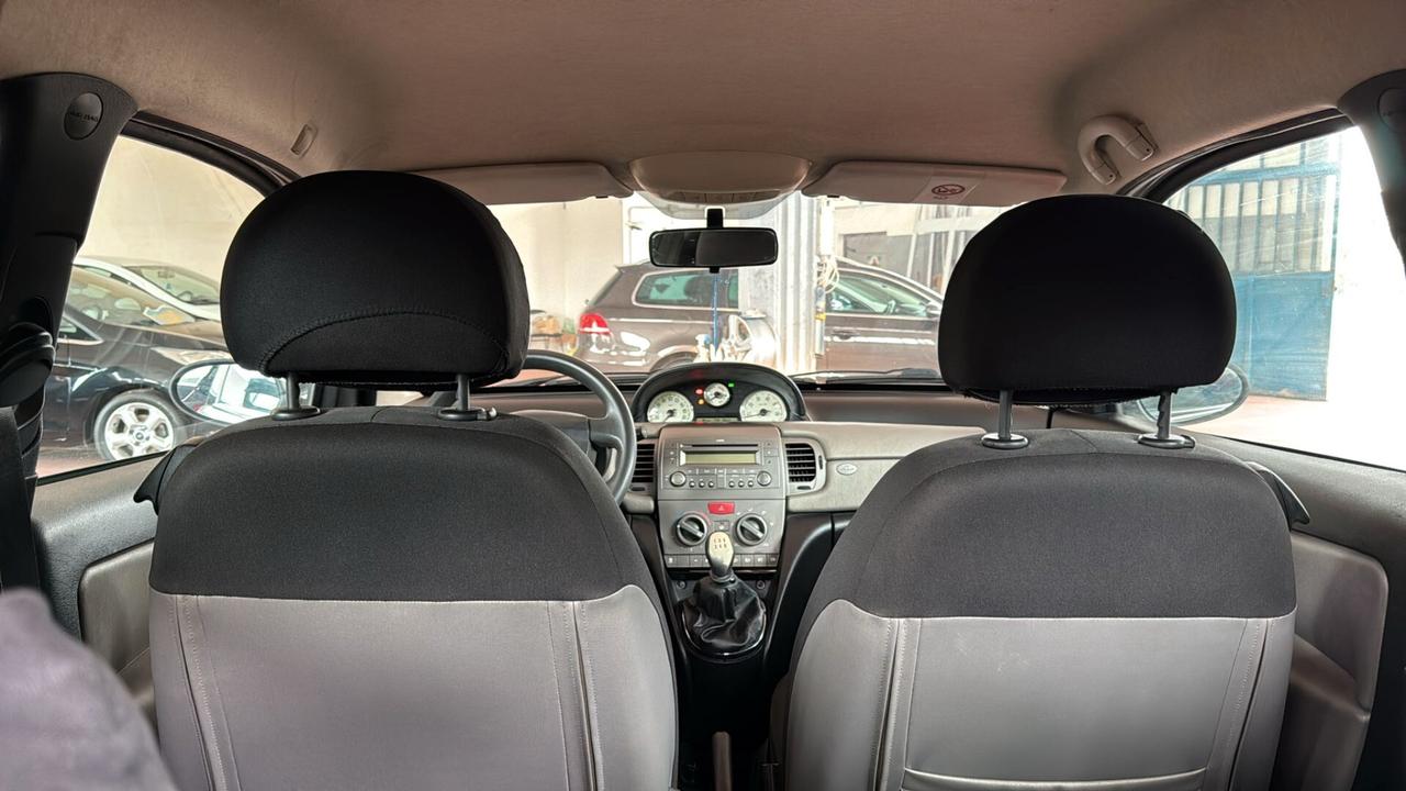 Lancia Ypsilon 1.2 Argento