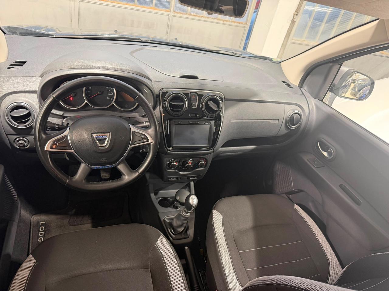 Dacia Lodgy Stepway 1.5 Blue dCi 8V 115CV 7 posti