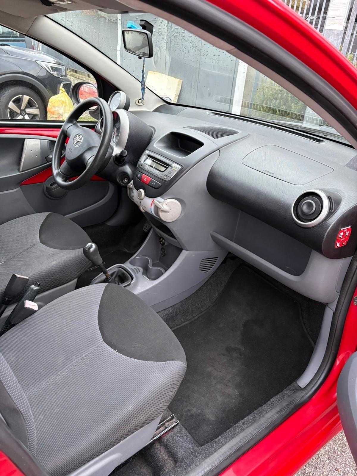 Toyota Aygo 1.0 12V VVT-i 5 porte