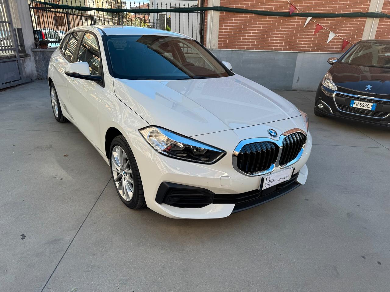 BMW 118 Business Advantage 140cv auto ADATTA NEOPATENTATI