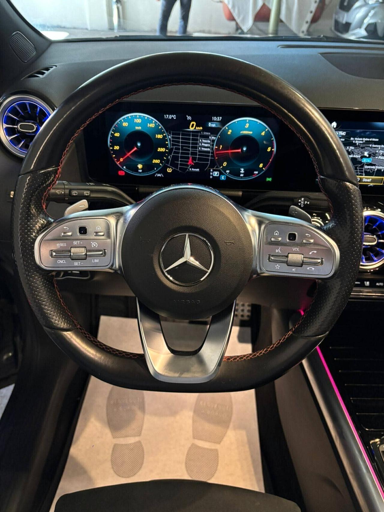 Mercedes-benz GLA 220 d Automatic Premium/--/