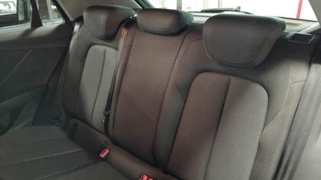 AUDI Q2 30 TFSI Business Advanced