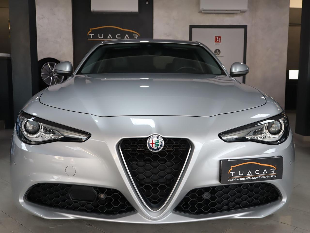 Alfa Romeo Giulia Executive 2.2 #9231