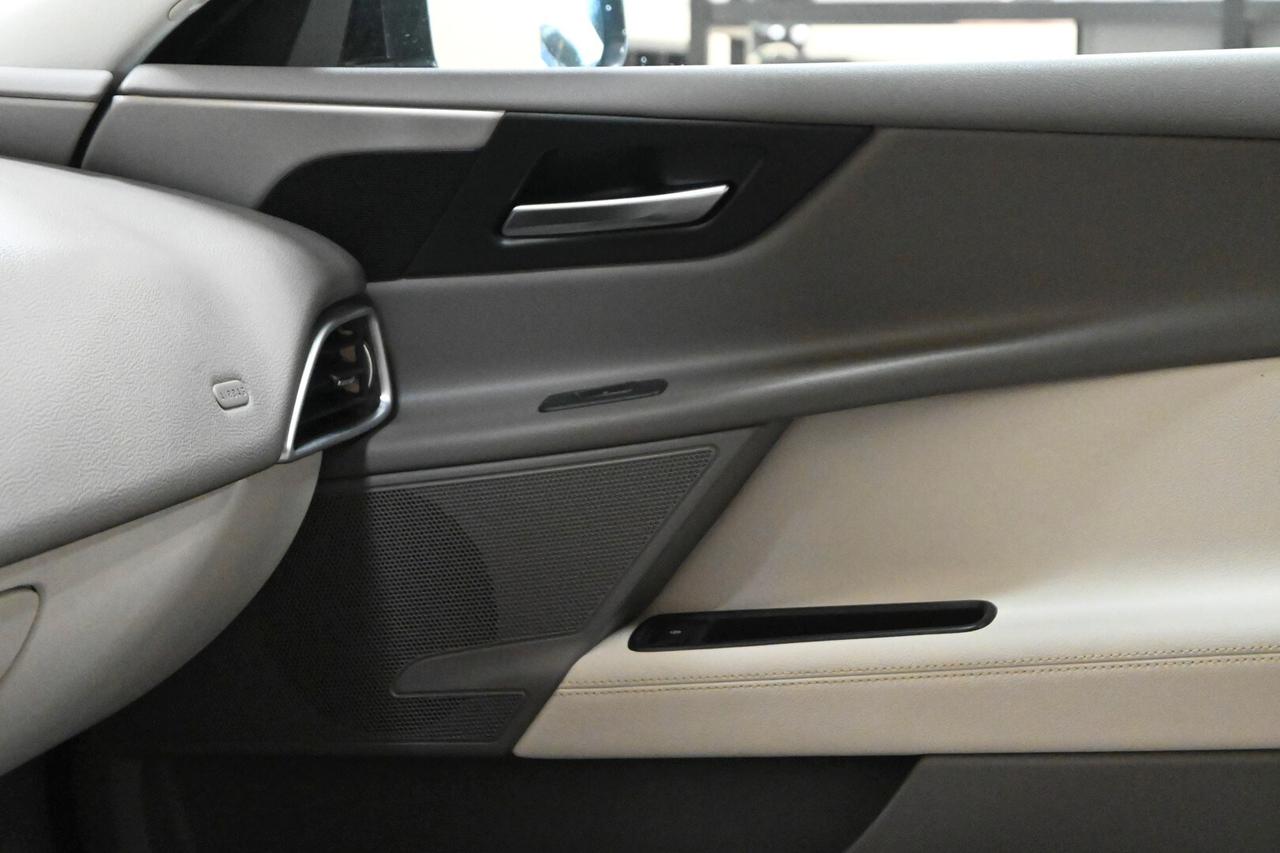 JAGUAR XE (X760) XE 2.0 D Turbo 180CV...