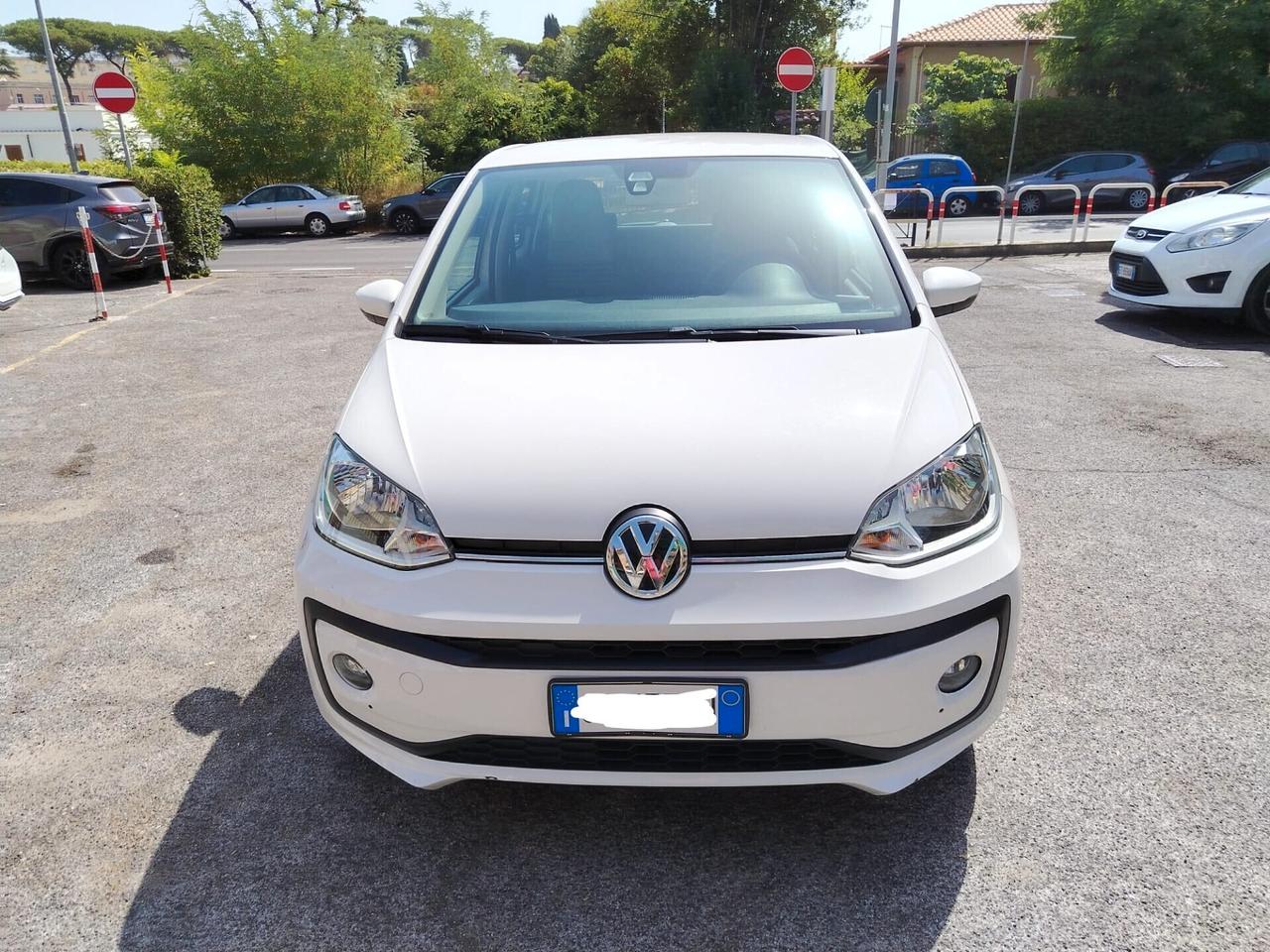 Volkswagen up! 1.0 move BlueMotion offerta del mese