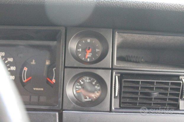 VOLVO 240 2.0 cat Station Wagon Polar