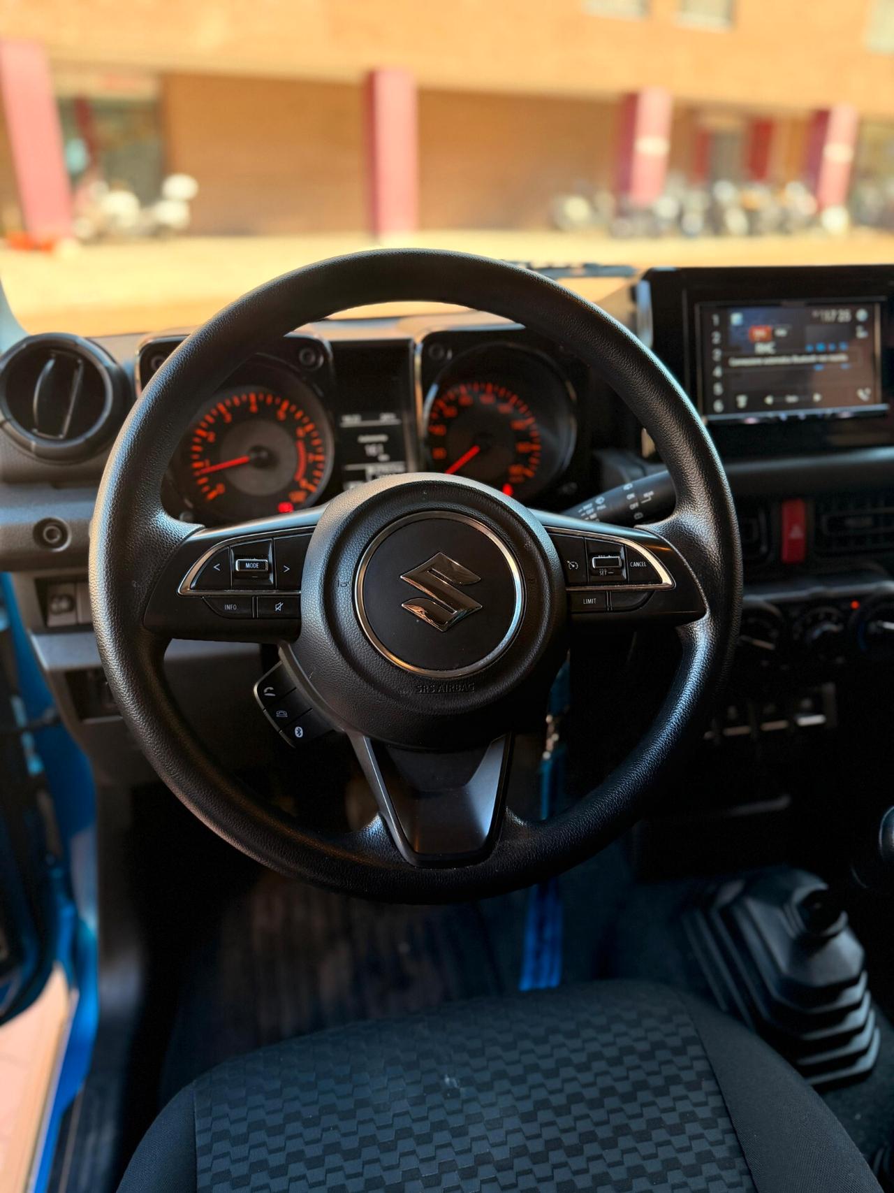 Suzuki Jimny 1.5 5MT PRO (N1)