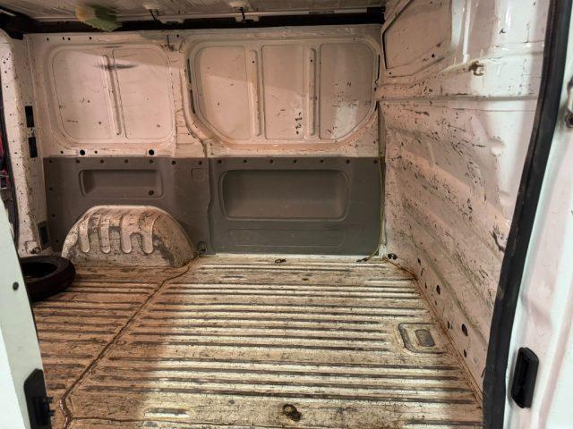 RENAULT Trafic T29 2.0 dCi/115 PC-TA Furgone DPF