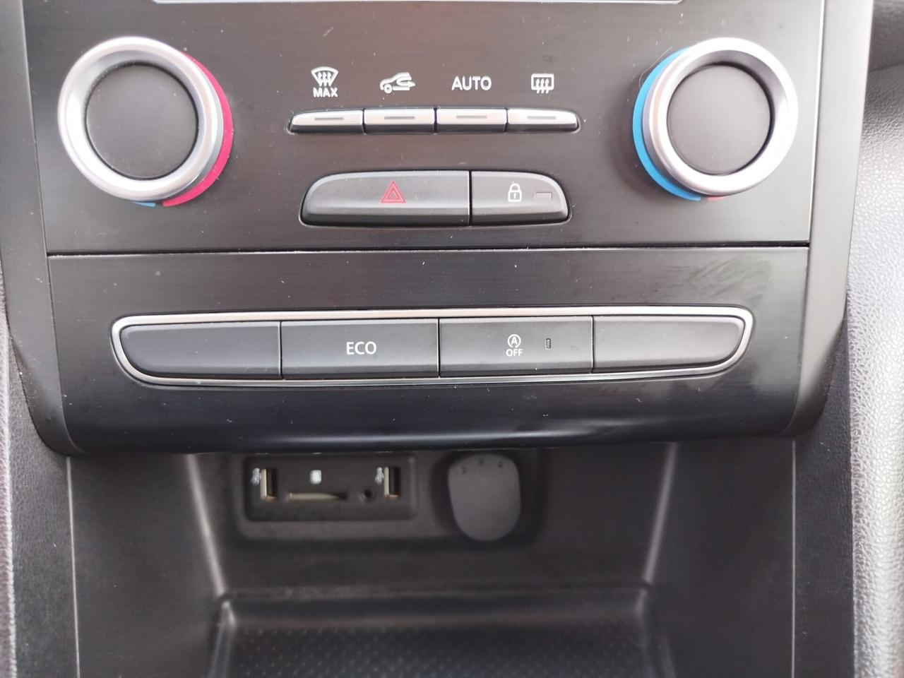 MEGANE 1.5dci-110cv *DISTRIBUZIONE FATTA* TAGLIANDI CERTIFICATI- GARANZIA 12 MESI