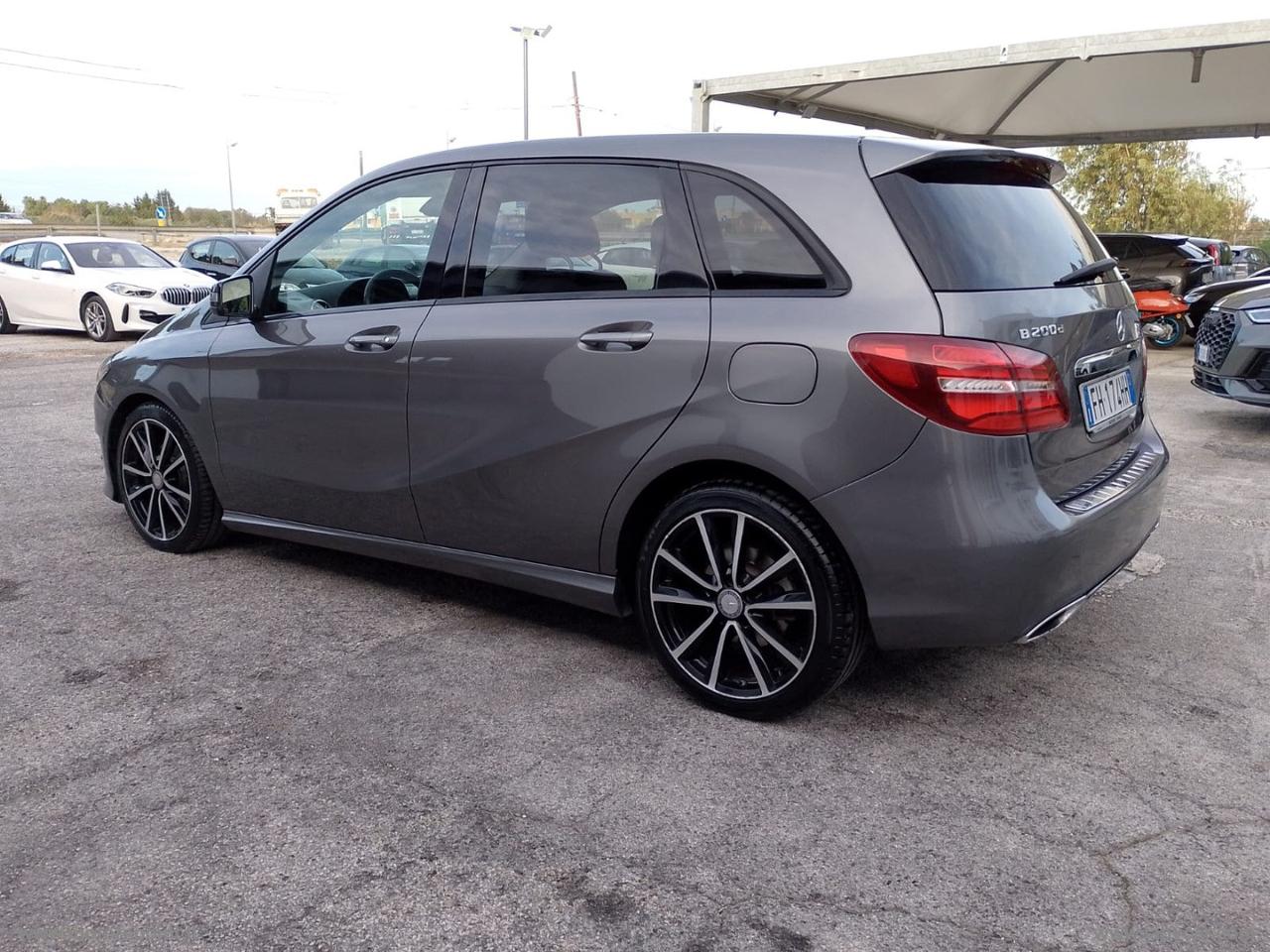 MERCEDES-BENZ B 200 CDI Automatic Premium