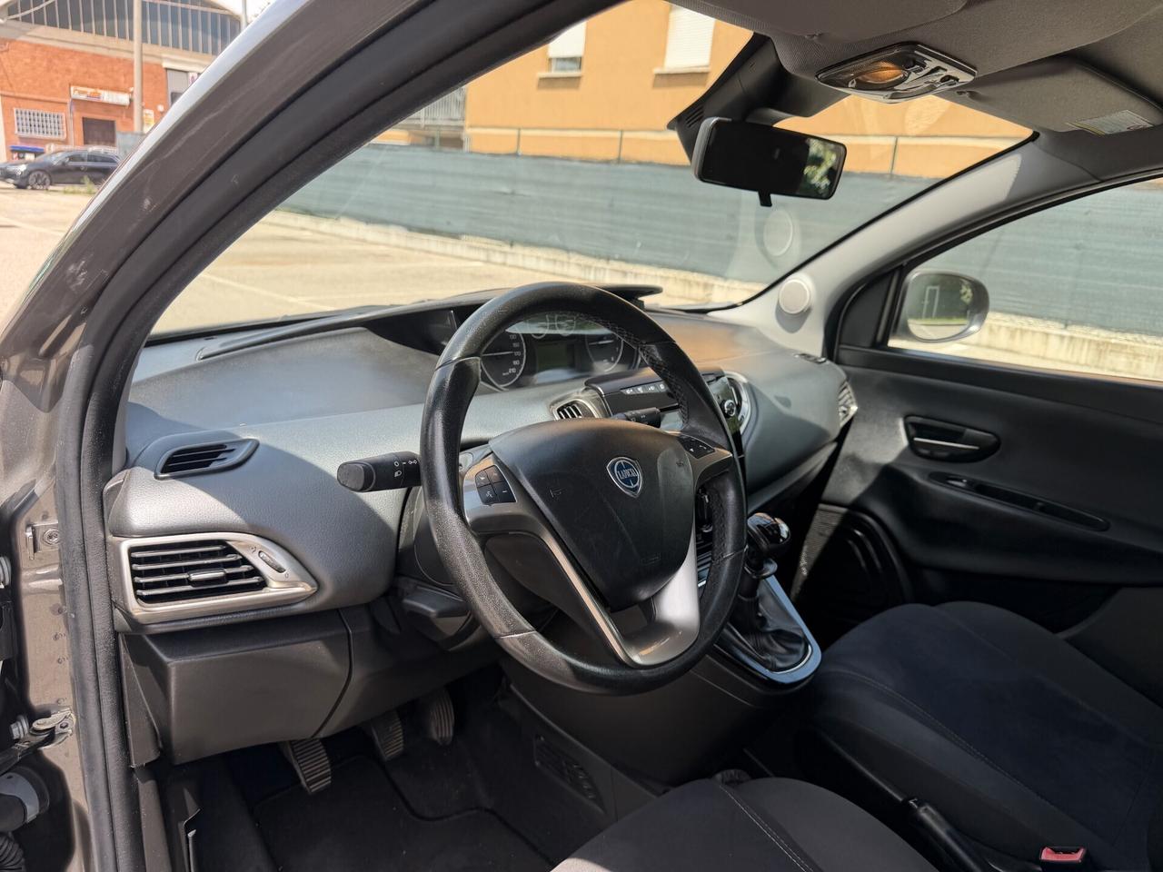 Lancia Ypsilon 1.2 Gpl - NEOP. - 12 MESI DI GARANZIA -