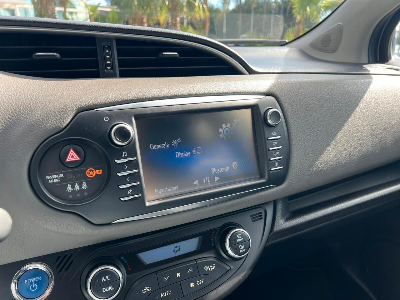 Toyota Yaris 1.5 Hybrid 5 porte Business