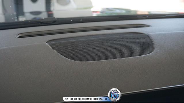 MERCEDES-BENZ GLA 200 d Automatic Premium