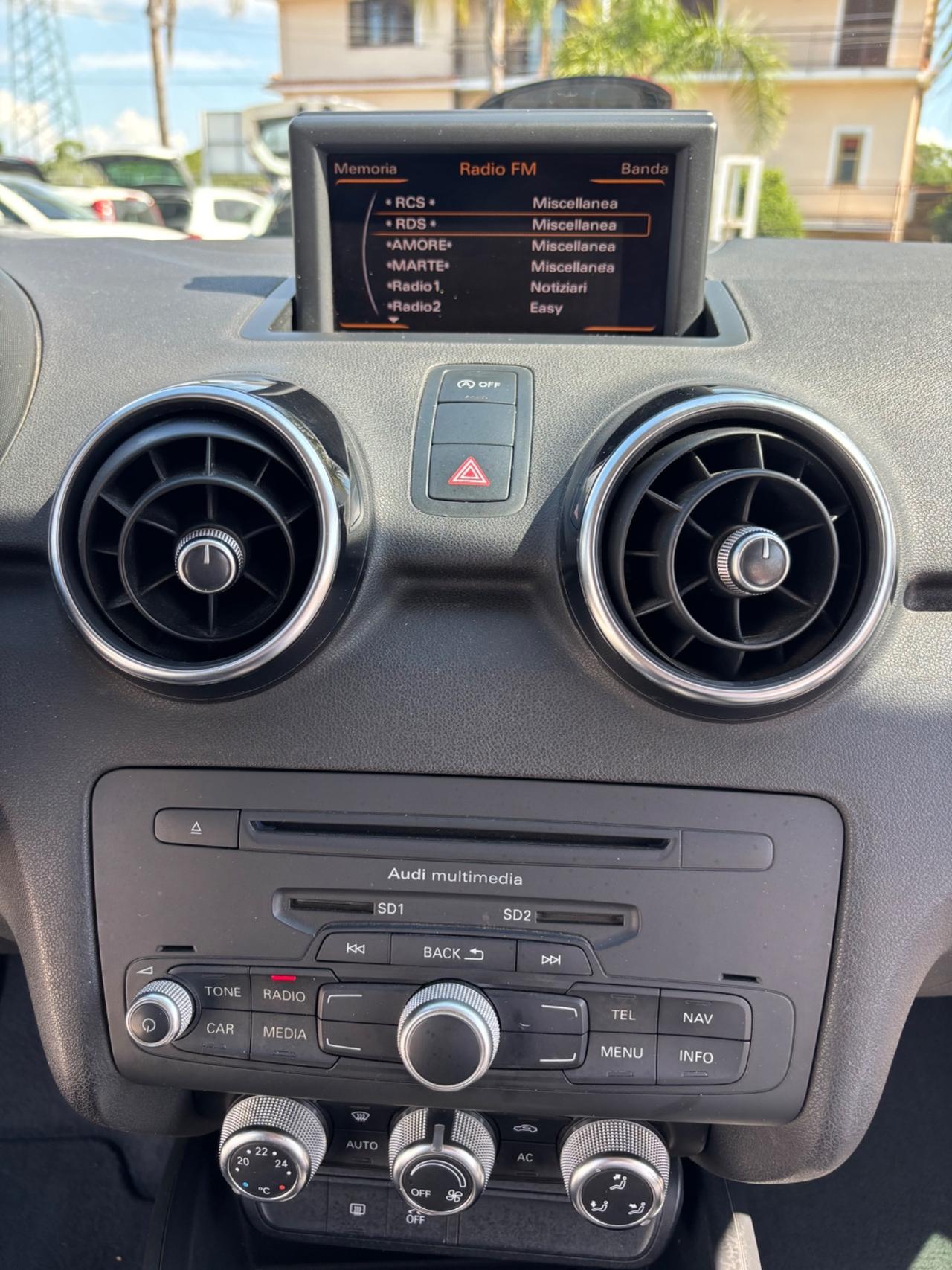 AUDI A1 1.6TDI 90CV S-LINE EURO5B
