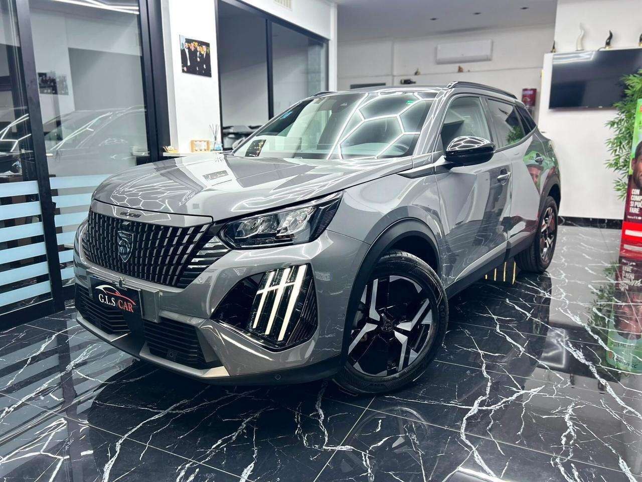 Peugeot 2008 PureTech 1.2 Benzina 100 cv S&S Allure