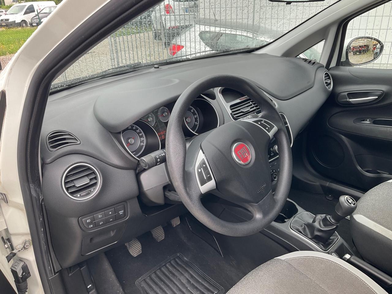 Fiat Punto 1.3 MJT II 75 CV 5 porte Virgin Radio