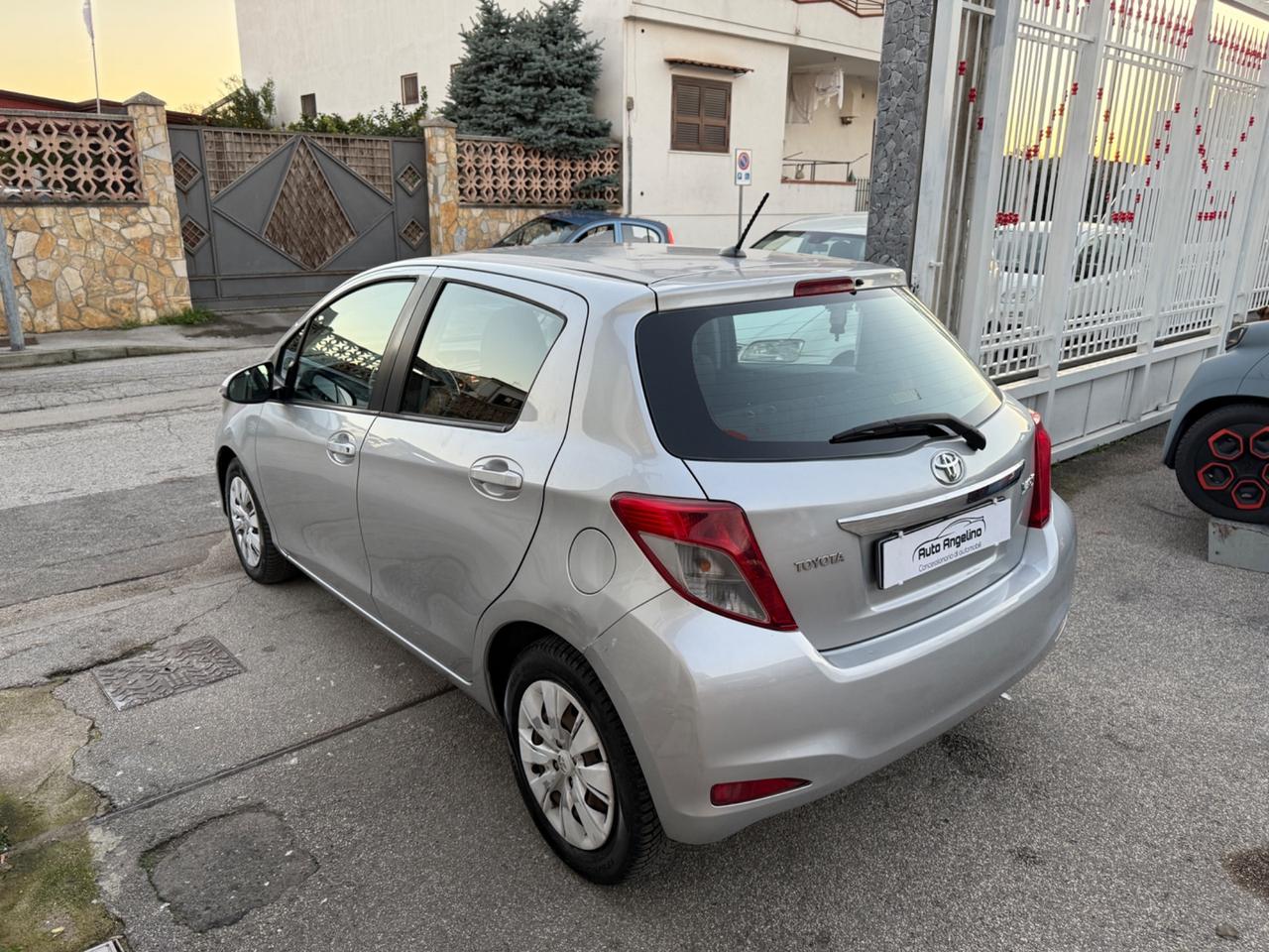 Toyota Yaris 1.3 5 porte Active