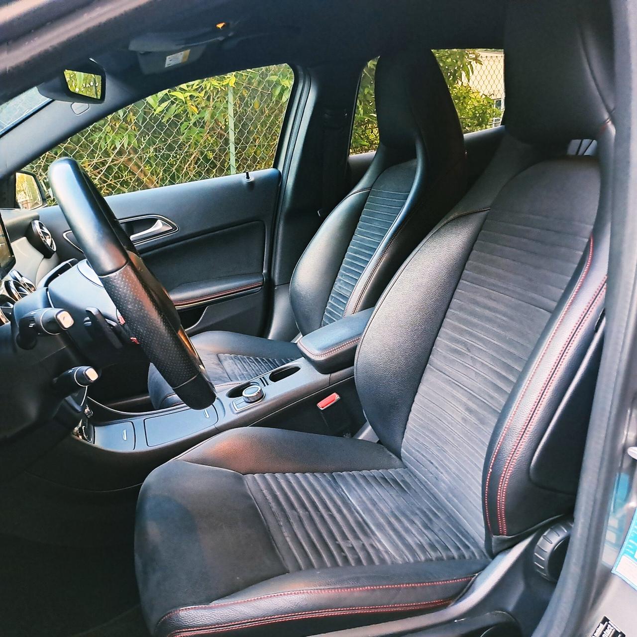 Mercedes GLA UNICO PROPRIETARIO - Full Optional