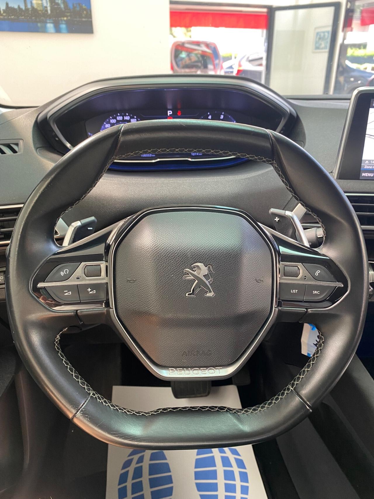 Peugeot 3008 BlueHDi 130 S&S EAT8 Business