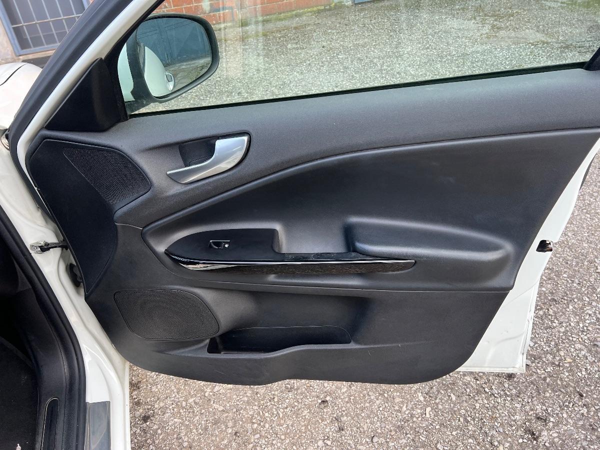 ALFA ROMEO - Giulietta - 1.6 JTDm-2 105 CV Business