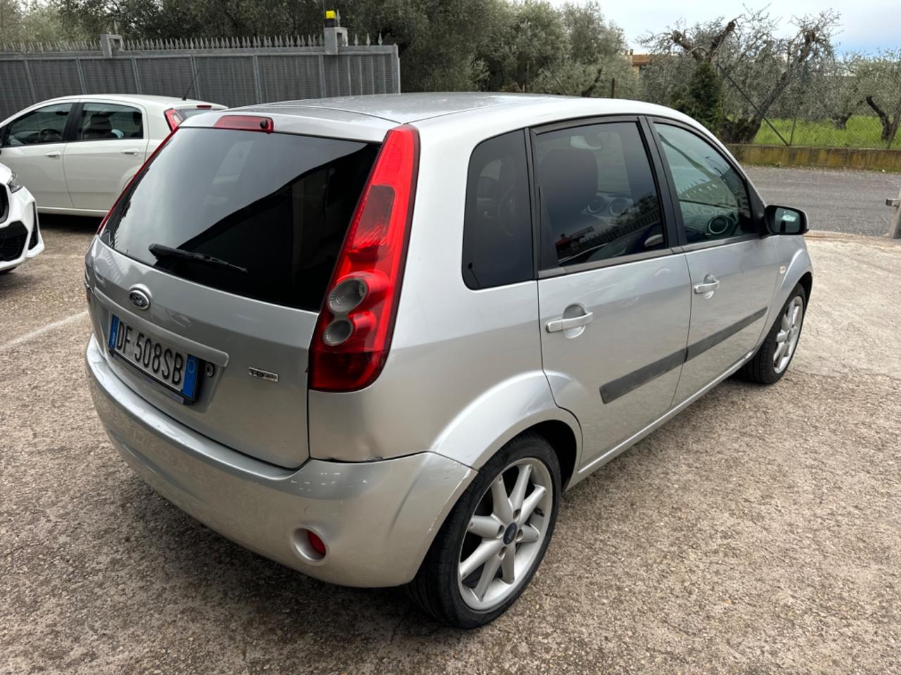 Ford Fiesta 1.4 TDCi 5 porte UNIPRO!