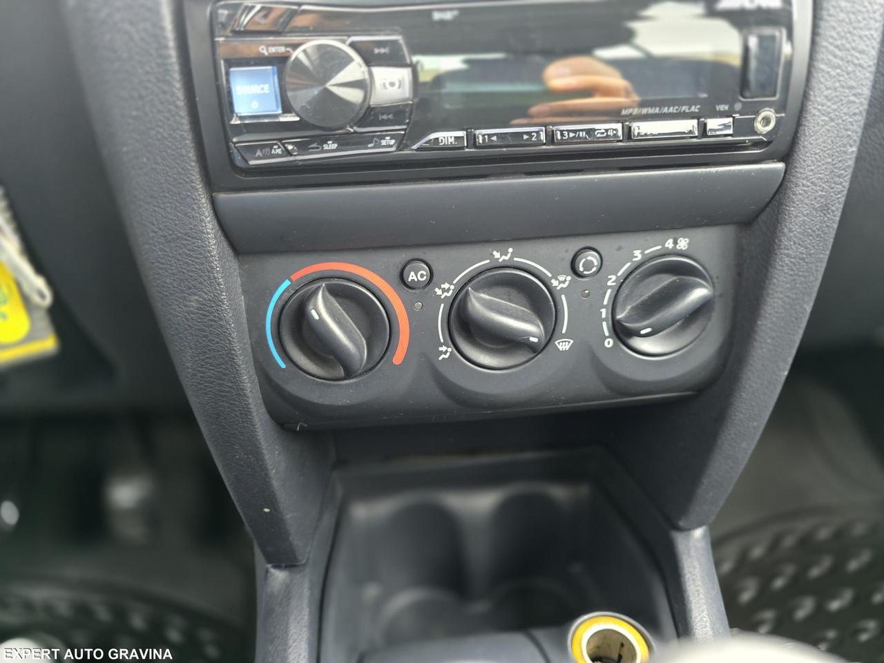 RENAULT CLIO 1.2 cc 5 PORTE *OTTIME CONDIZIONI*
