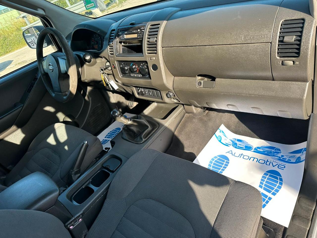 Nissan Navara Double Cab Navara d.cab 2.5 dci XE 174cv