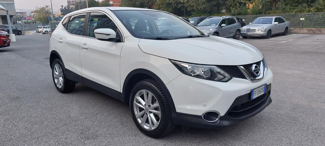Nissan Qashqai 1.2 DIG-T N-Connecta