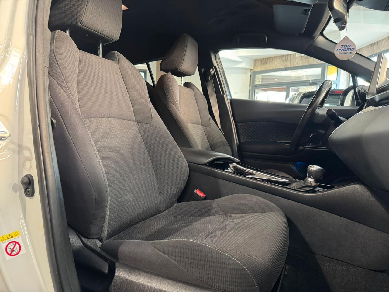 Toyota C-HR 1.8 Hybrid E-CVT Trend
