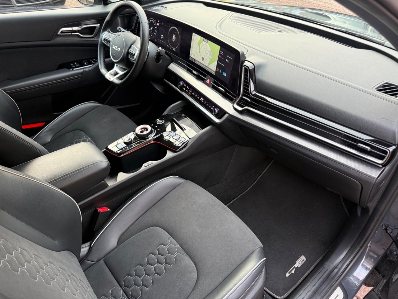 Kia Sportage 1.6 TGDi HEV AWD AT GT-line