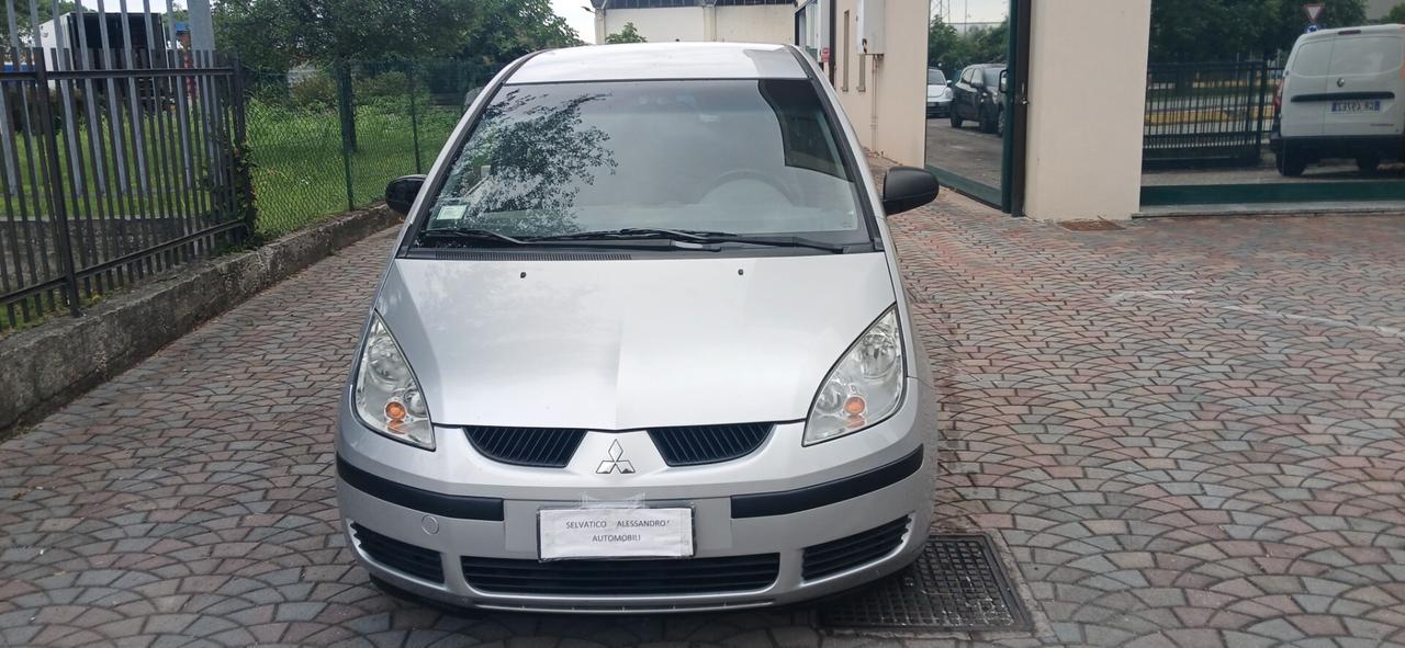 Pochi km Mitsubishi 1300 benzina neopatentati