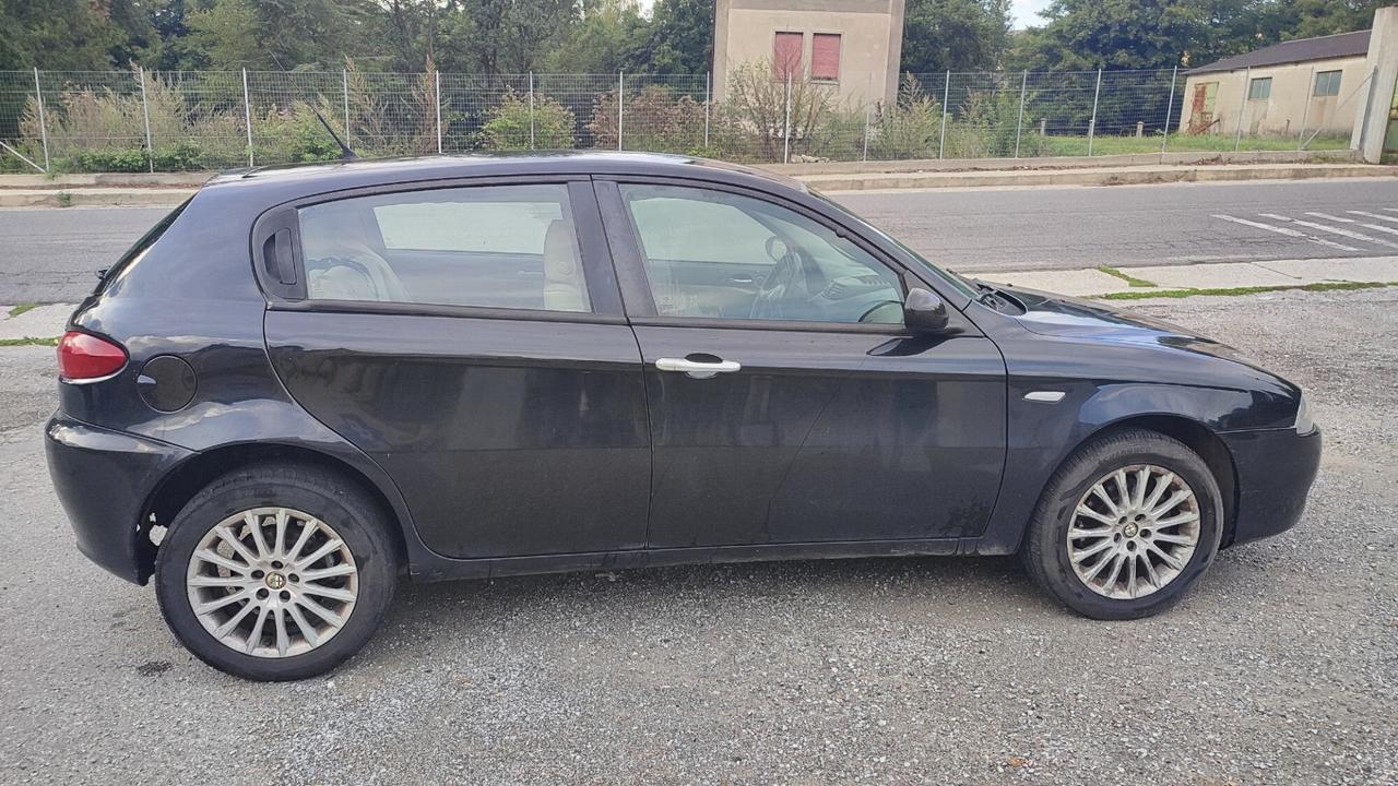 ALFA ROMEO 147