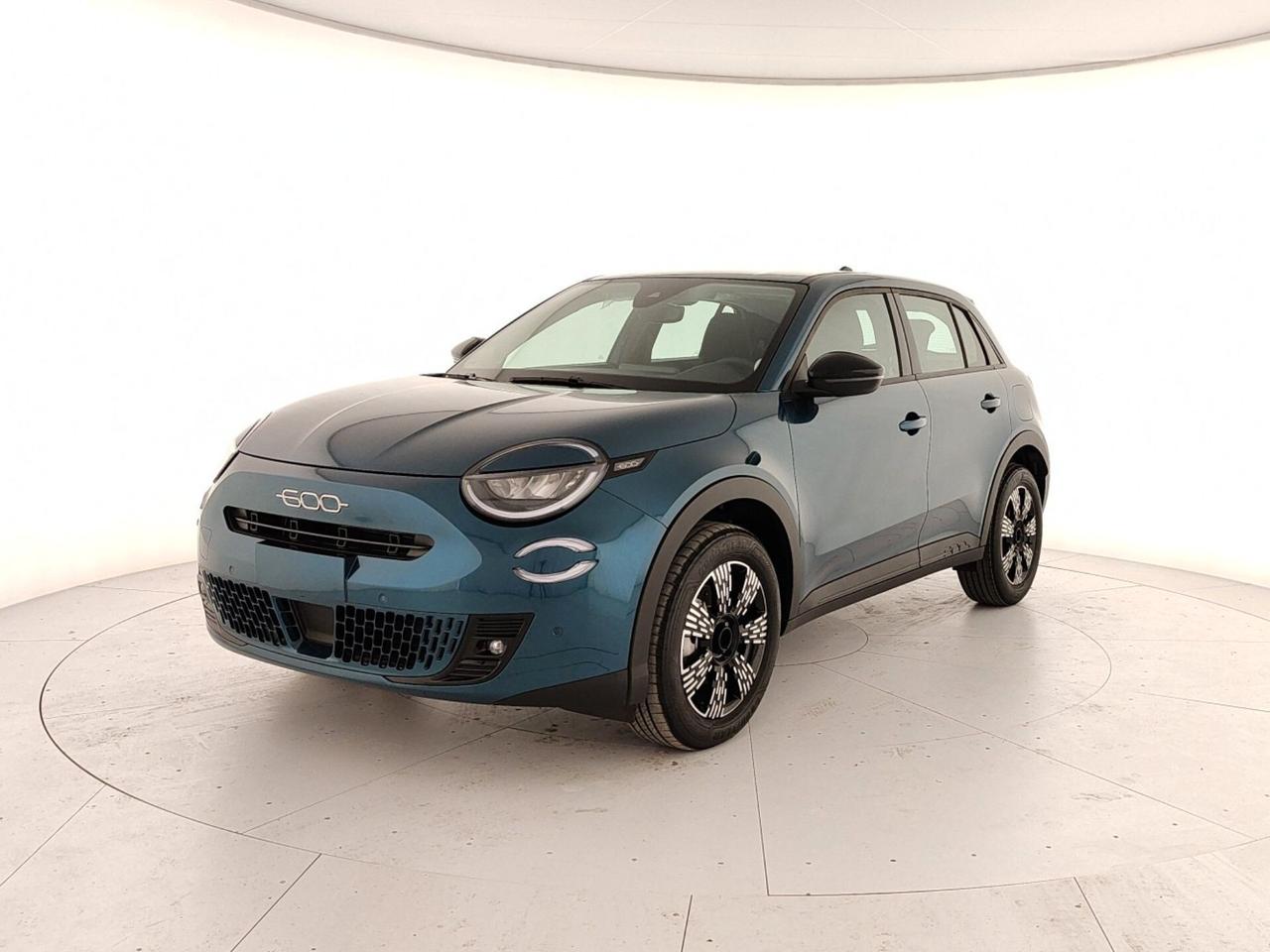 Fiat 600 Hybrid 110 CV DCT MHEV Serie Speciale Icon