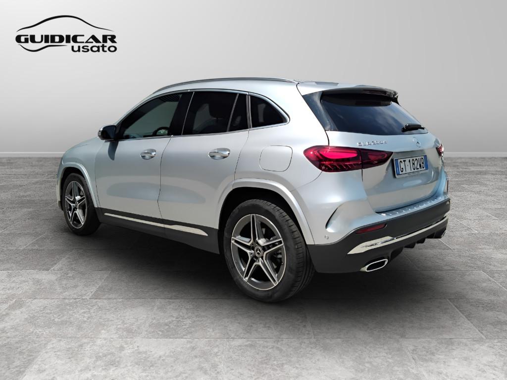 Mercedes-Benz GLA-H247 2023 - GLA 200 d AMG Line Advanced Plus auto