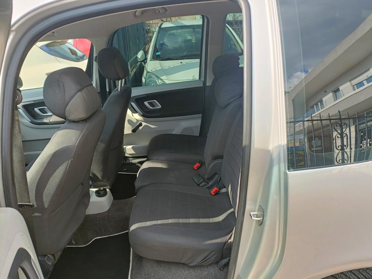 Skoda Roomster 1.4 TDI 80CV Comfort ok neopatentati