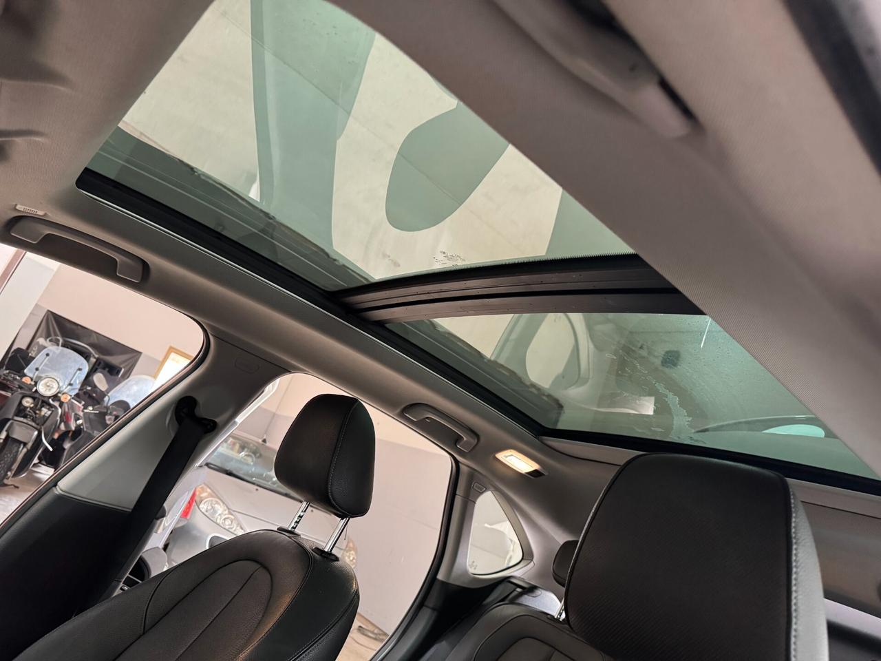 Bmw 2er Active Tourer 218d Active Tourer Luxury TETTO-PELLE-XENON