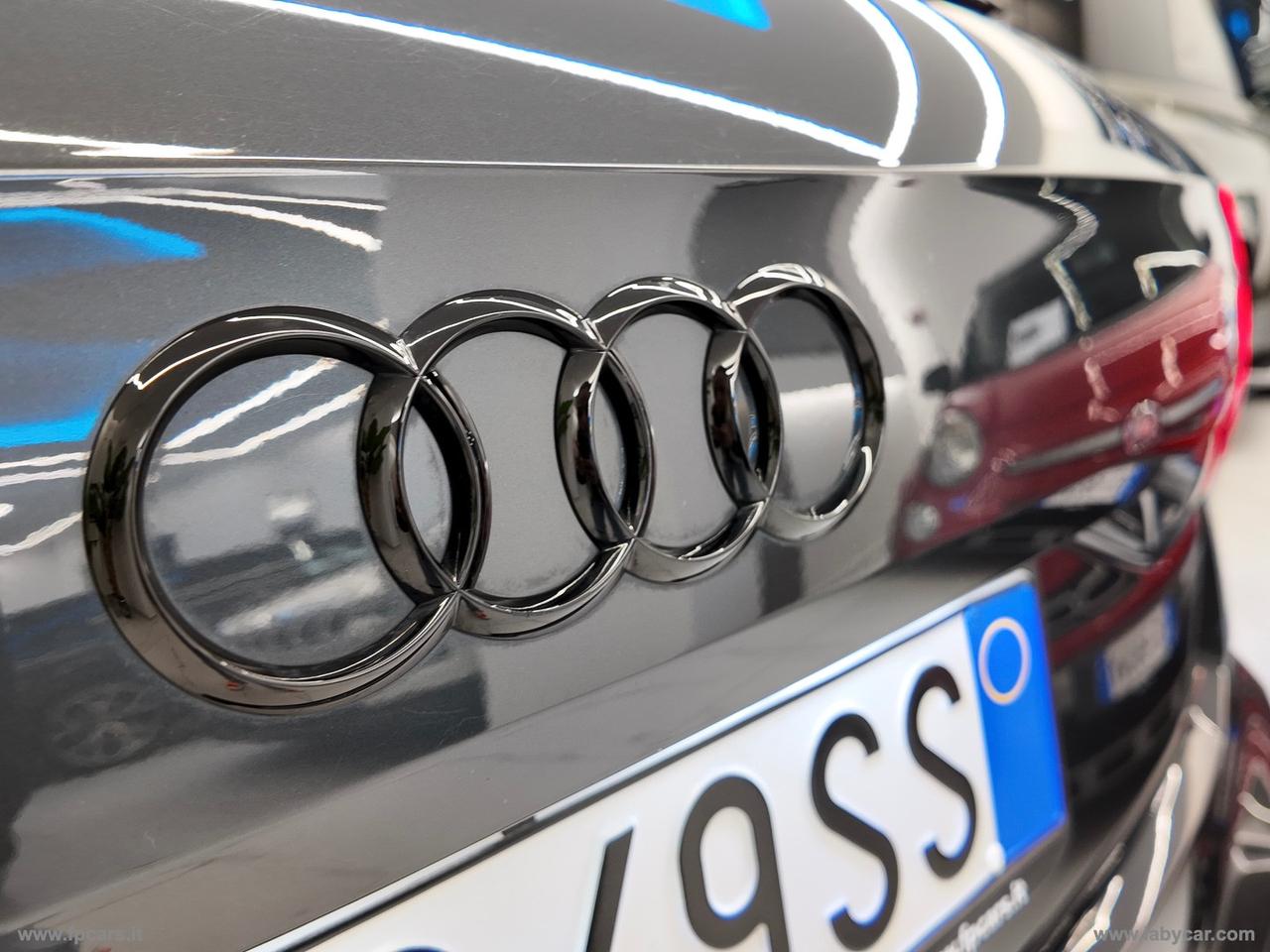 AUDI Q2 30 TDI S tronic Identity Black