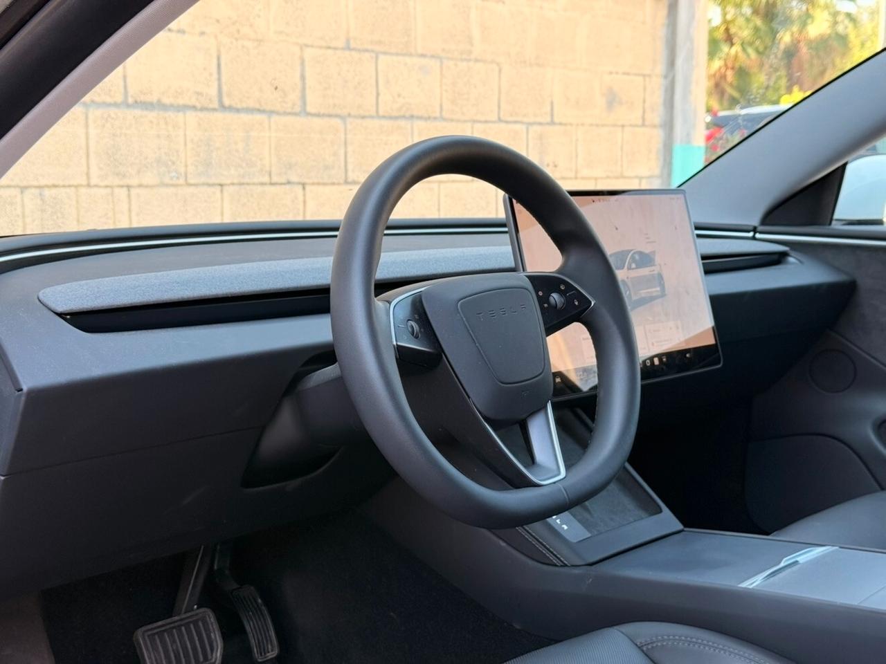 Tesla Model 3 Restyling Highland Premium