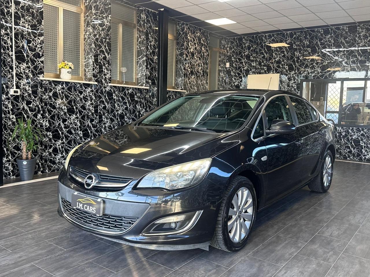 Opel Astra 1.7 CDTI 110CV 4 porte Cosmo