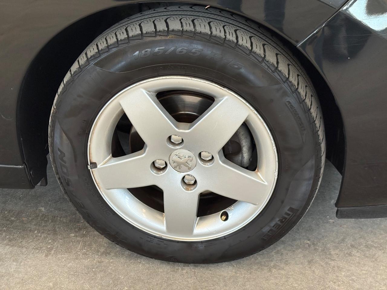 Peugeot 207 1.4 8V 75CV 5p. Energie Sport ECO GPL