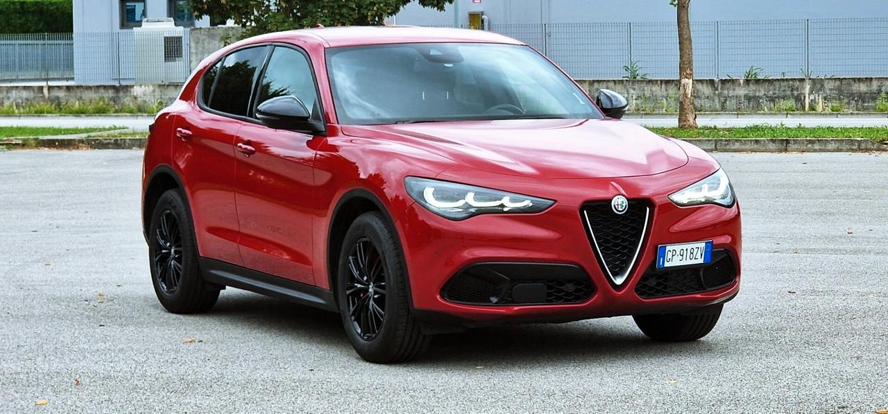 Alfa Romeo Stelvio 2.2 Turbodiesel 160 CV AT8 RWD Super
