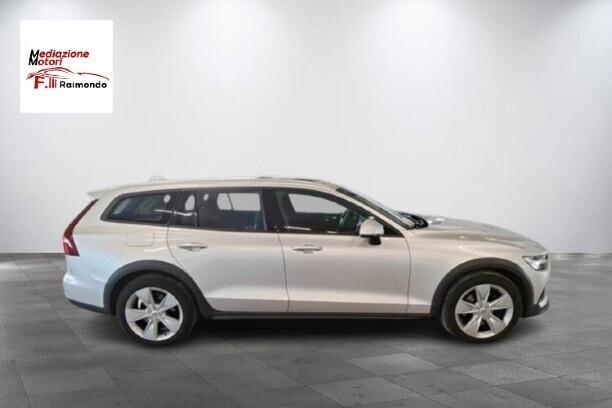 Volvo V60 Cross Country D4 AWD Geartronic Business Plus