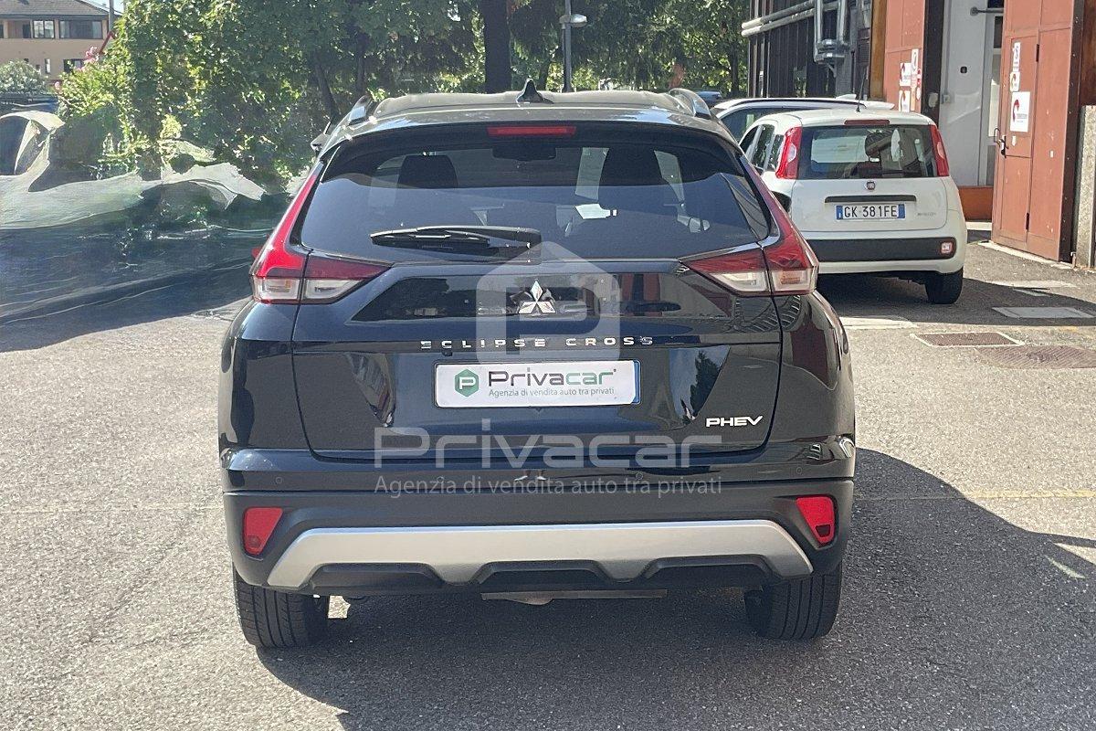 MITSUBISHI Eclipse Cross 2.4 MIVEC 4WD PHEV Instyle SDA Pack 0